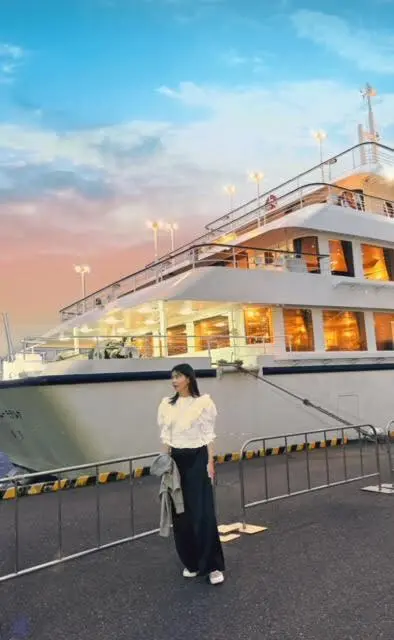 シンフォニー　Moderna号