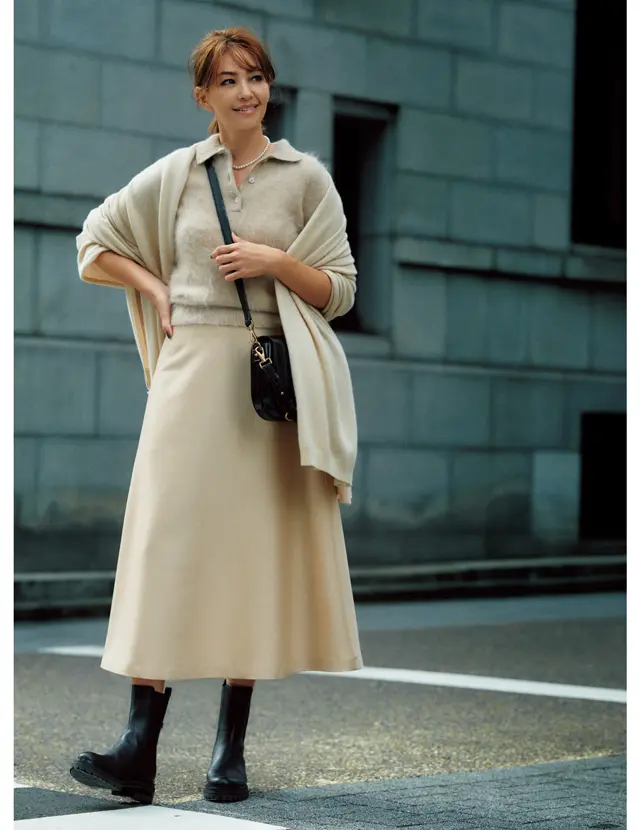 端正なユナイテッドアローズのスカートのRINA