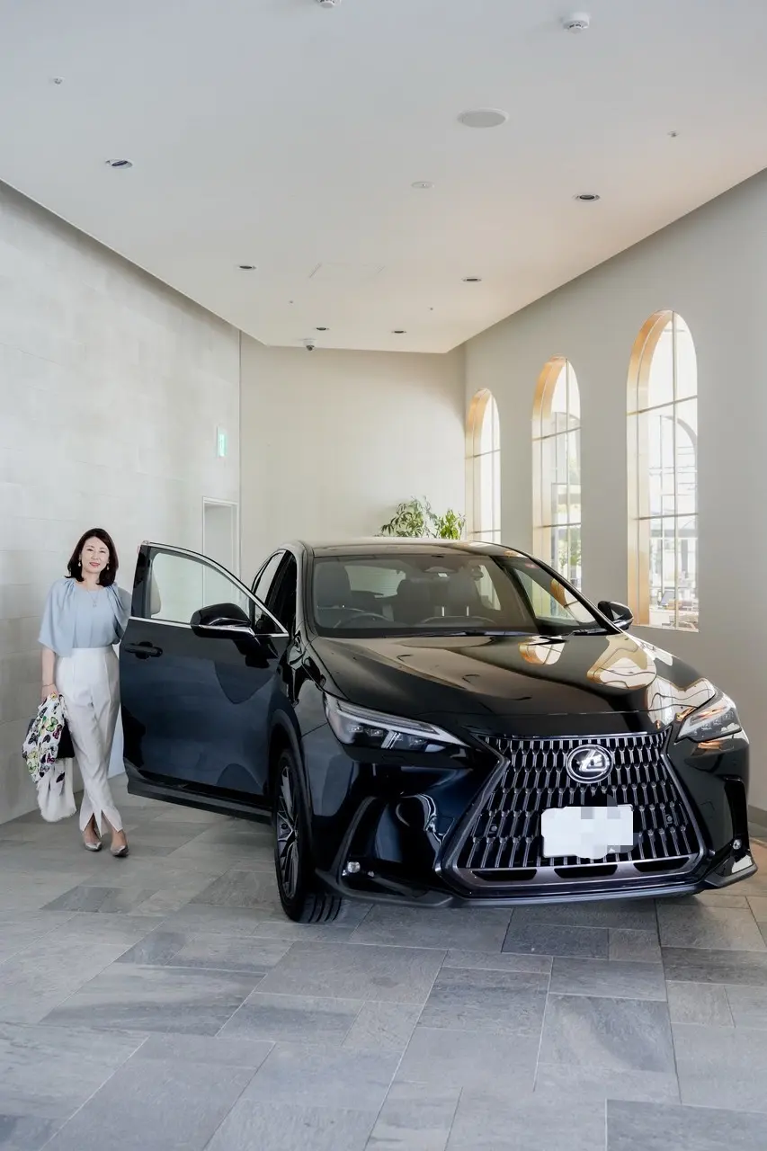 エクラ華組小林五月子さんの愛車「レクサスNX」の外観