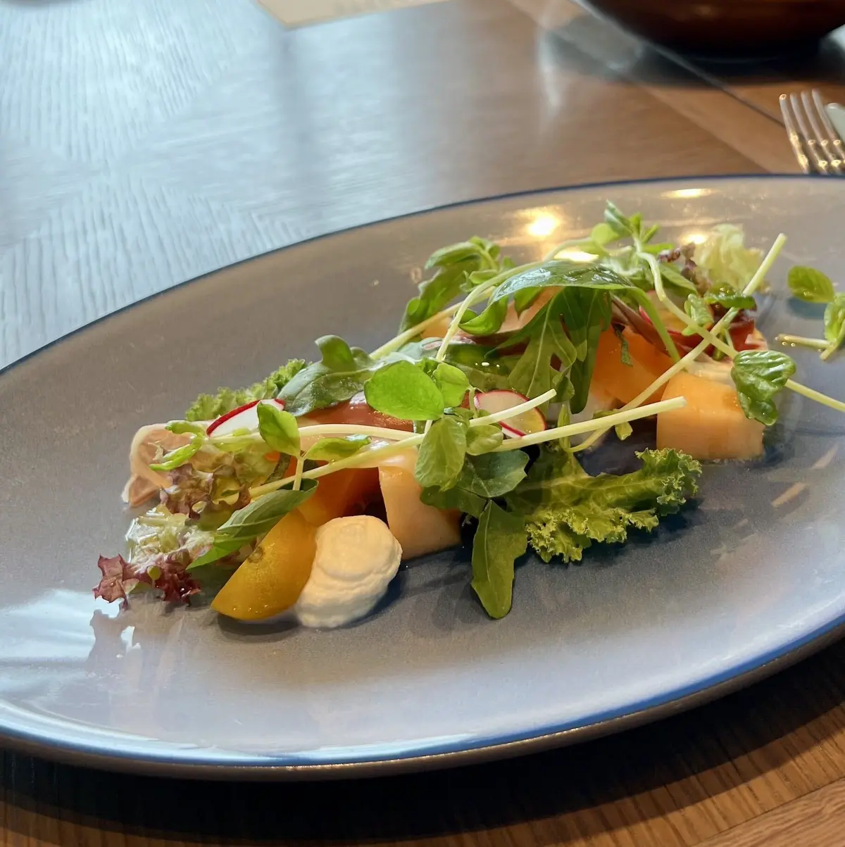 フォーシーズン東京大手町のイタリアンレストラン「PIGNETO（ピニェート）」　料理写真（前菜）