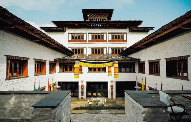 伝統様式で建てられたメイン棟は、「ゾン」を思わせるデザイン。