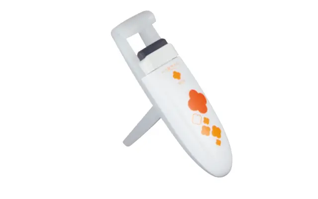 KOBAKO アイラッシュカーラー（ミニ）￥1,320／貝印