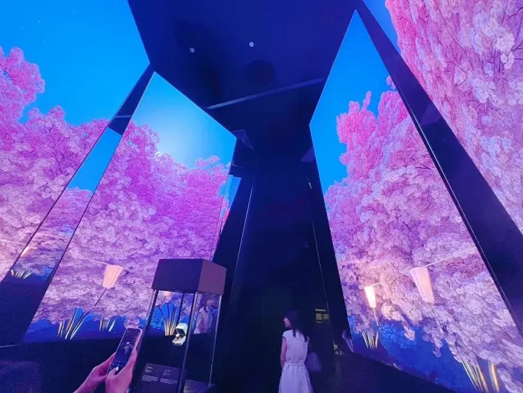 きらめくジュエリーや限定グッズも♪「ティの画像_12