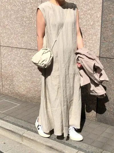 E by eclat リネンマキシワンピース ￥22,000