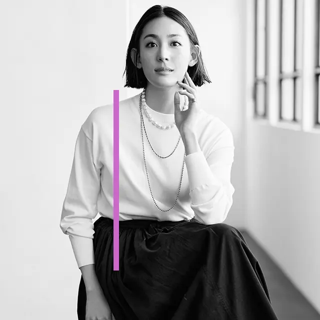 着やせルール　ロングネックレスで直線をつくる