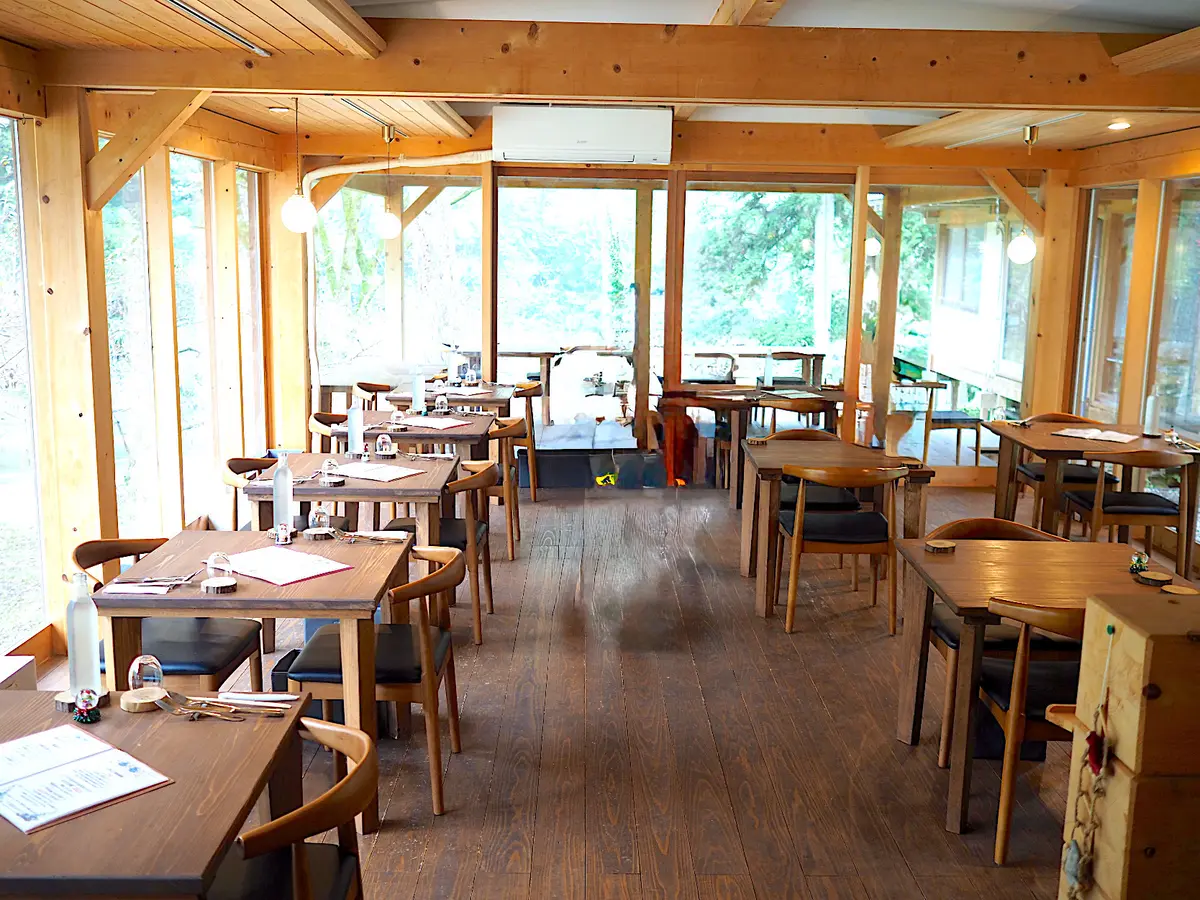 ランチコーデにH&Mボウタイブラウス♡ の画像_4