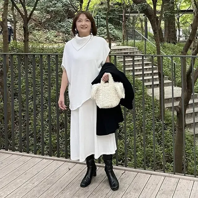 着回しに便利な白・黒・グレー！50代が冬に着たい「ZARAコーデ」3選