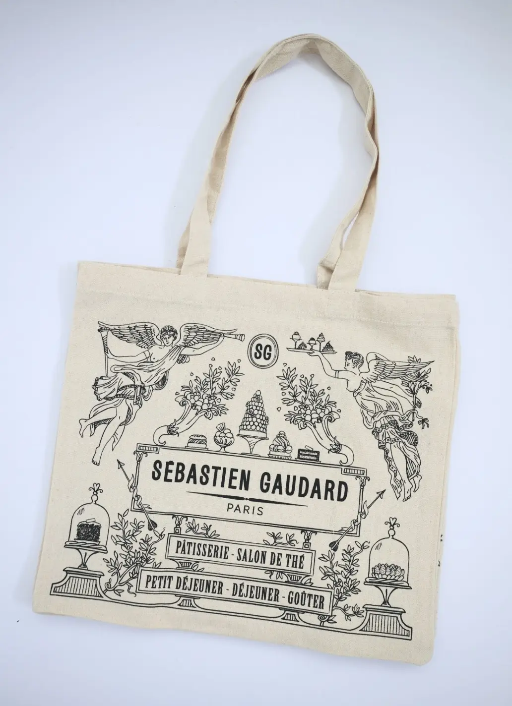 パリ　カフェ　SÉBASTIEN GAUDARD （セバスチャン・ゴダール）