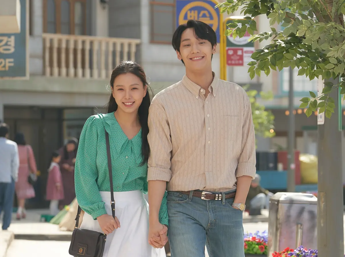 「五月の青春」のイ・ドヒョンとコ・ミンシ