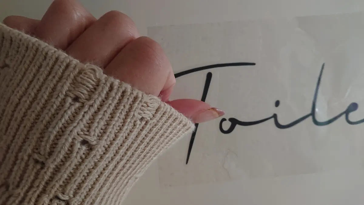 上手に貼れますように。。。ゴシゴシ