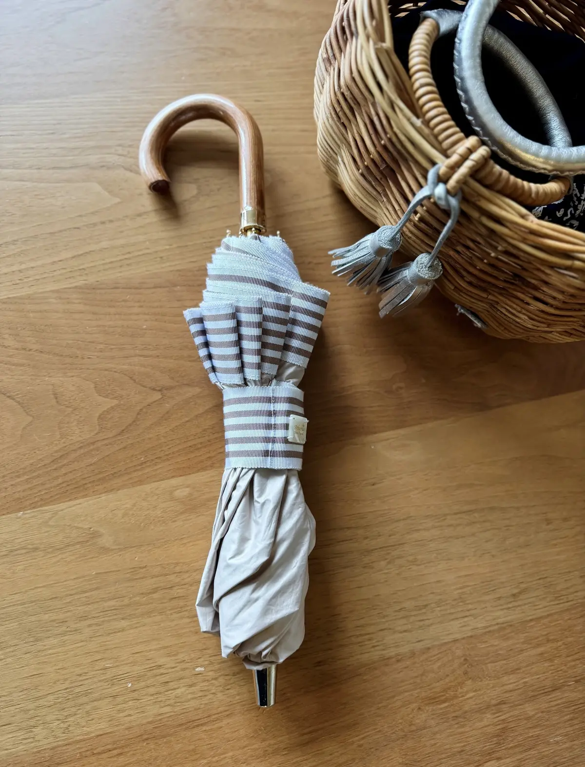 エクラ 華組 山崎明子さん愛用の日傘アシーナニューヨーク