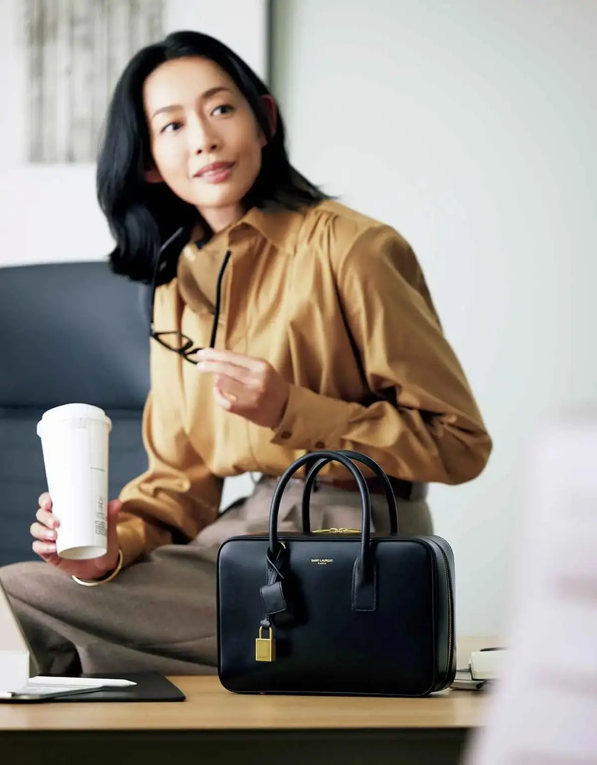 【働く50代のための最旬バッグ＆新名品靴】バッグと靴を変えて仕事のモチベーションアップ