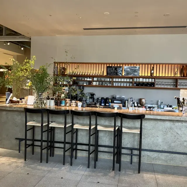 麻布台ヒルズ人気レストランのハシゴ？の画像_2