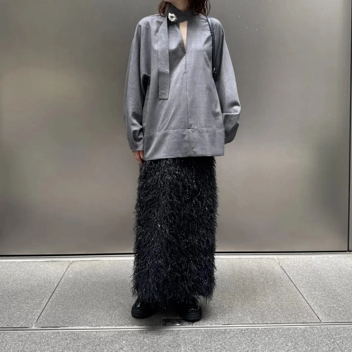 【50代スカートコーデ】品よく華やか。ホの画像_15