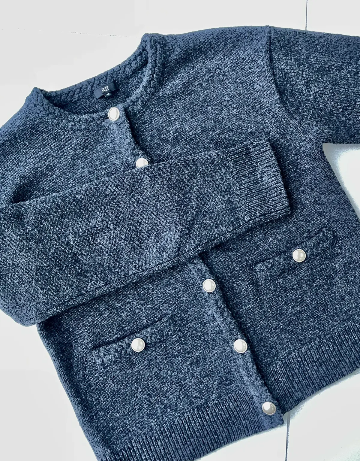 華やかさときちんと感をプラス！PLSTのの画像_1