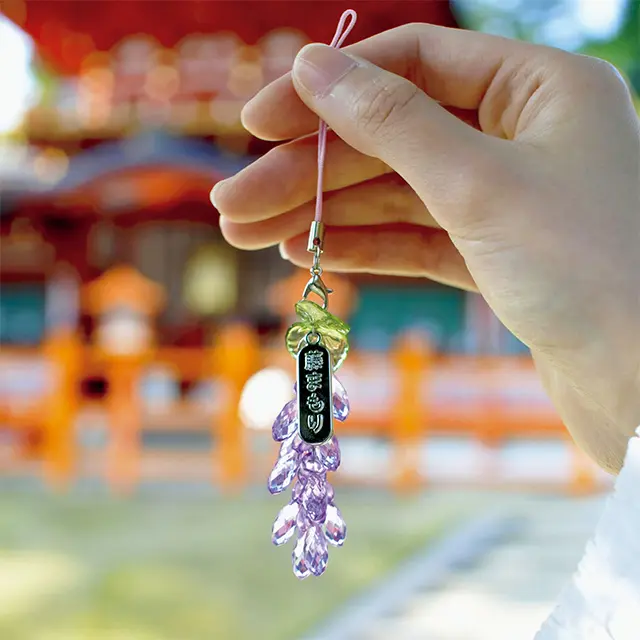 藤の開花時季限定（4月初旬から授与予定・初穂料￥1,000）の「藤まもり」