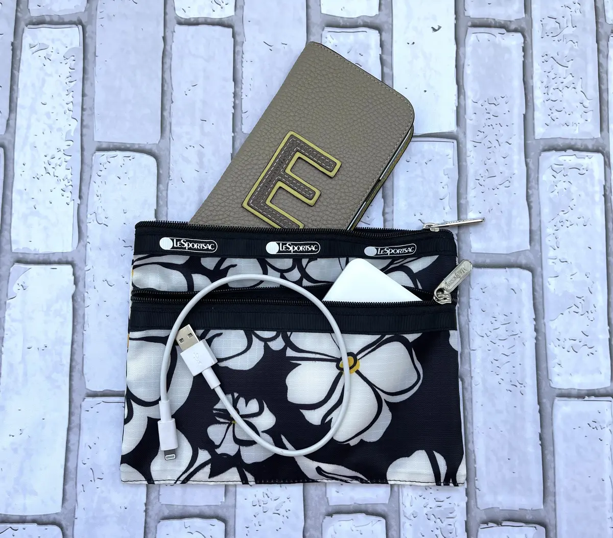 【エクラ4月号付録】レスポートサック × エクラ「大人の花柄ポーチ」