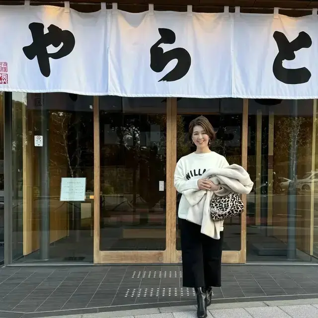 おしゃれな50代は「冬スカート」をどう着こなすの？