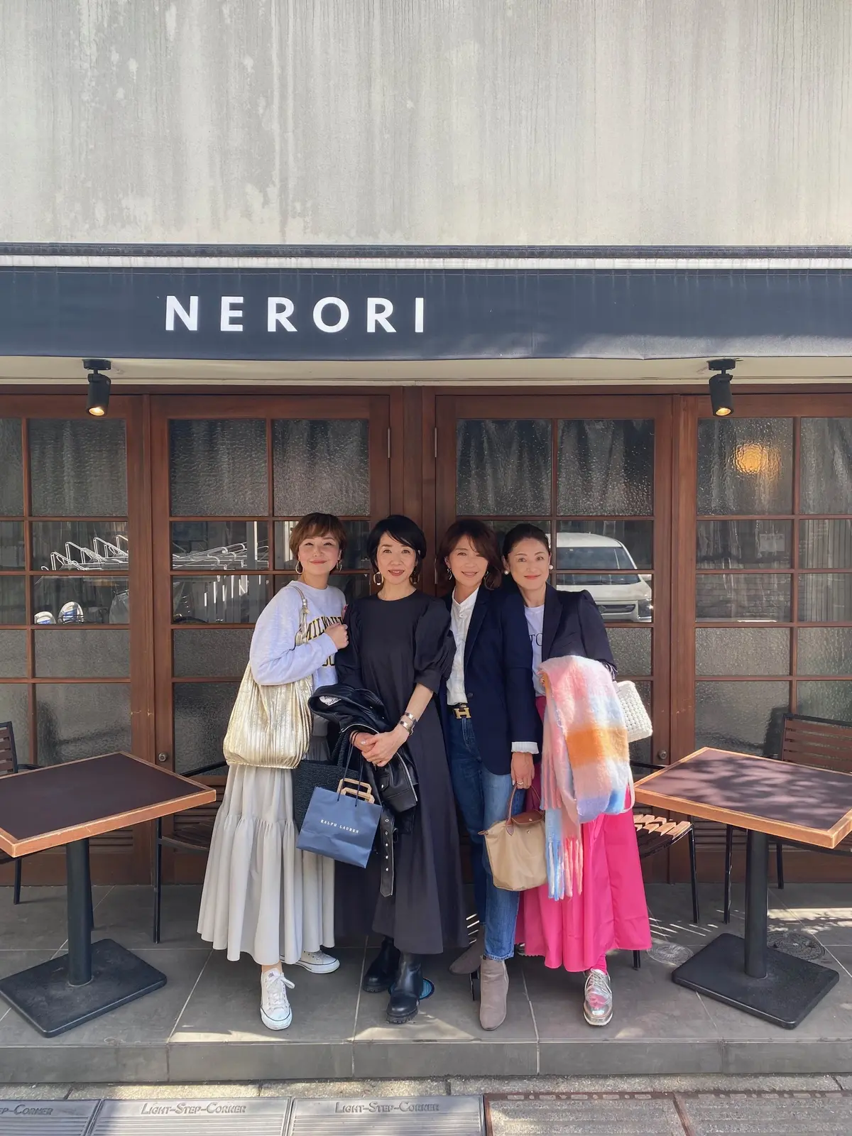 お店の前でパチリ。宝物の一枚♡