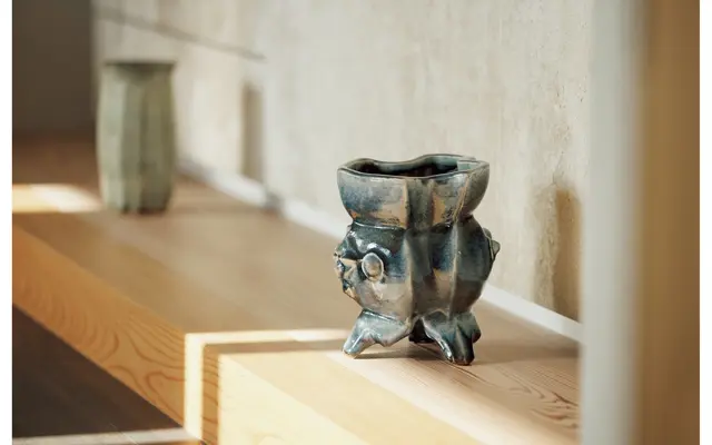 館内にしつらえられた作品は購入も可能