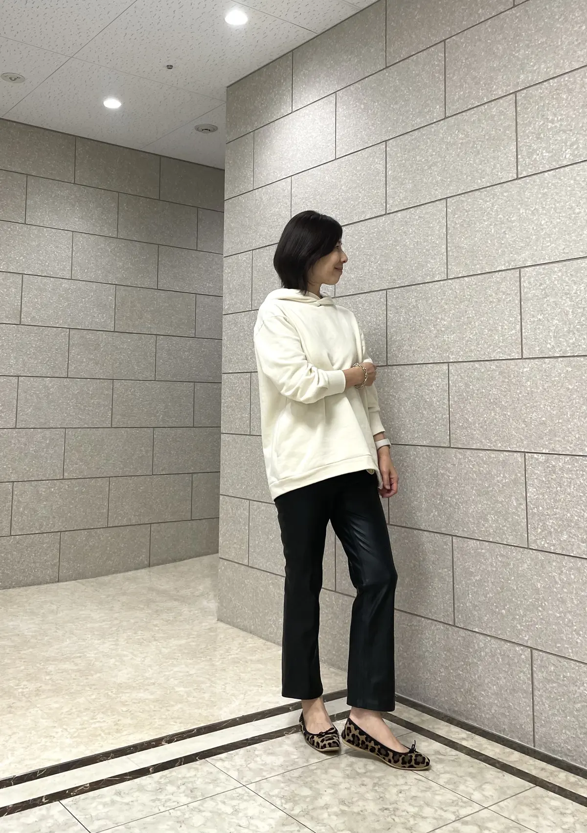 大人のパーカーは素材で選ぶの画像_1