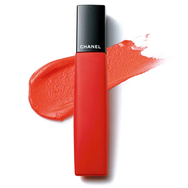シャネル　赤リップ