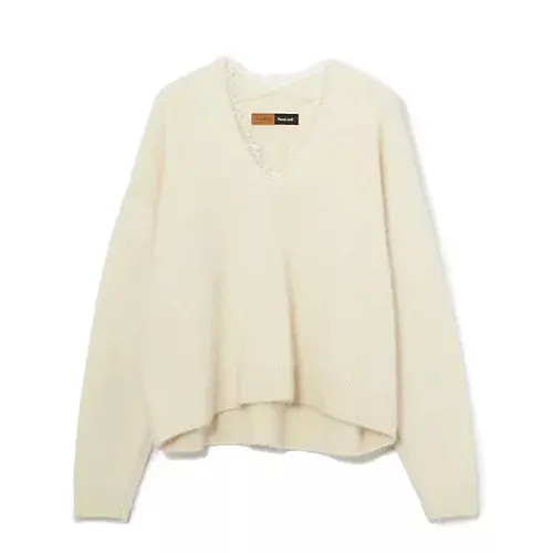 骨格診断 ウエーブタイプにおすすめ ニット Room no.8 for E by eclat　ヘアリーレースVネックニット￥26,400