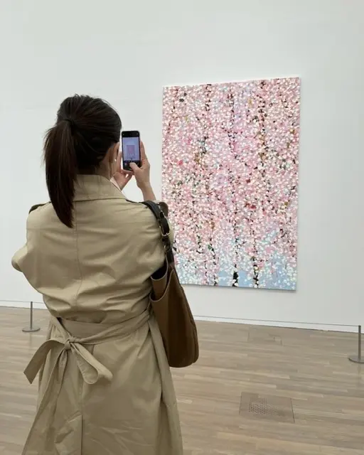 ダミアン・ハースト　詩人の桜