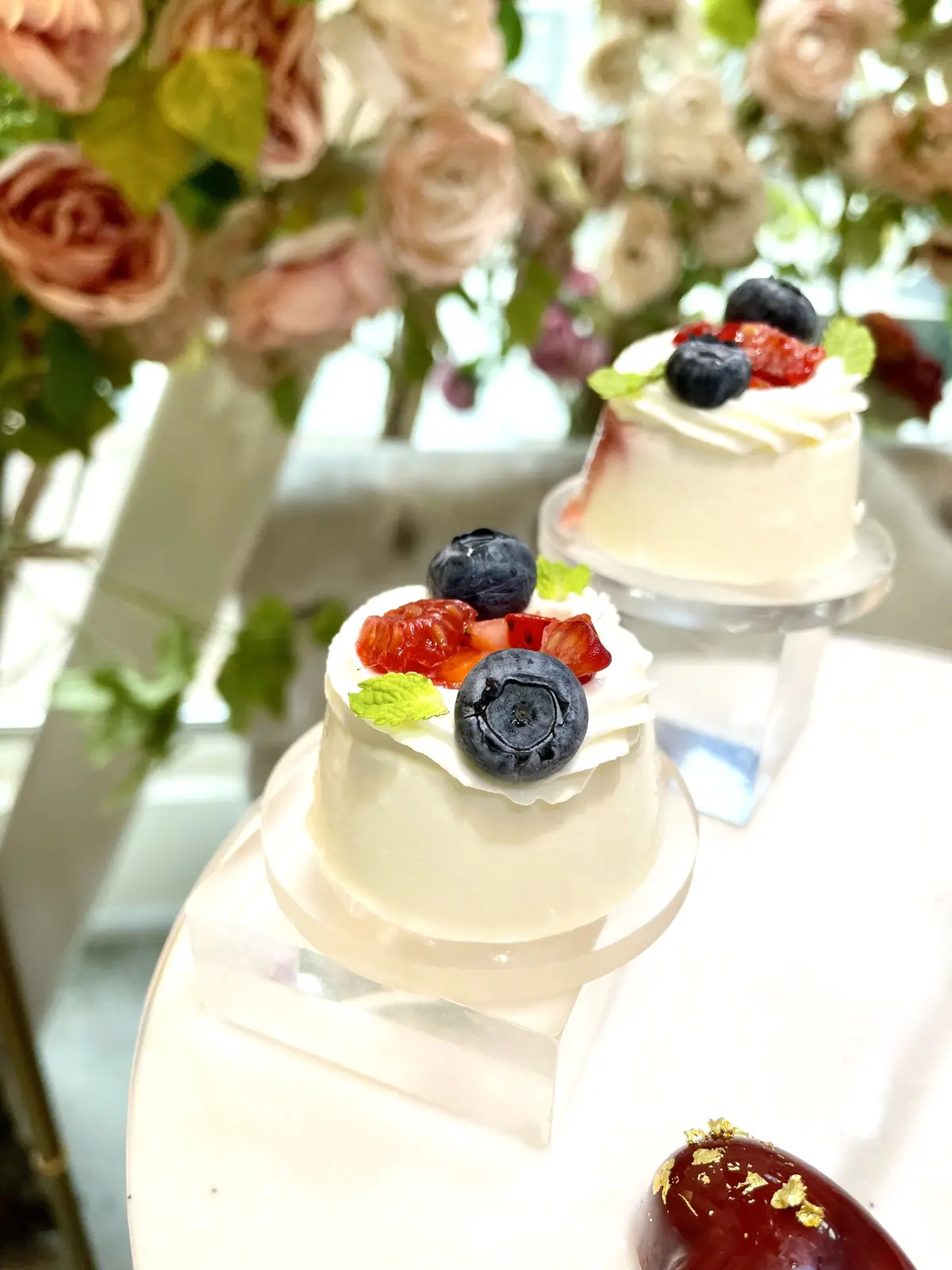 HAUTE COUTURE CAFE、生クリーム、木苺、キイチゴ、オートクチュールカフェ、アフタヌーンティー専門店、表参道カフェ、オートクチュールカフェ表参道、HAUTE COUTURE CAFE 表参道、薔薇、薔薇のアフタヌーンティー、アフタヌーンティー、いちごパフェ、いちご、スイーツ、薔薇の店内、HAUTE COUTURE CAFE、オートクチュールカフェ、アフタヌーンティー専門店、表参道カフェ、オートクチュールカフェ表参道、HAUTE COUTURE CAFE 表参道、薔薇、薔薇のアフタヌーンティー、アフタヌーンティー、いちごパフェ、いちご、スイシルバーベルト、薔薇の店内、HAUTE COUTURE CAFE、オートクチュールカフェ、アフタヌーンティー専門店、表参道カフェ、オートクチュールカフェ表参道、HAUTE COUTURE CAFE 表参道、薔薇、薔薇のアフタヌーンティー、アフタヌーンティー、いちごパフェ、いちご、スイーツ、マカロン、ピンク、カップ&ソーサー、ピンクカップ、コーヒーカップ、ピンクコーヒーカップ、薔薇のカップ、ピンクワンピース、ワンピース、SHEIN、シーン、MOTF、ロングヘア、セミロングヘア、セミロング、ロングボブ、ノースリーブワンピース、ベルト、Vis、ビズ、シルバーベルト、薔薇の店内、パンナコッタ、ブルーベリー、木苺、