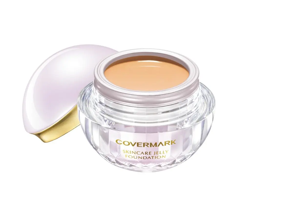 OurAge×Webエクラ スキンケア ジェリーファンデーション SPF16/PA+ 30g ￥16,500／カバーマーク