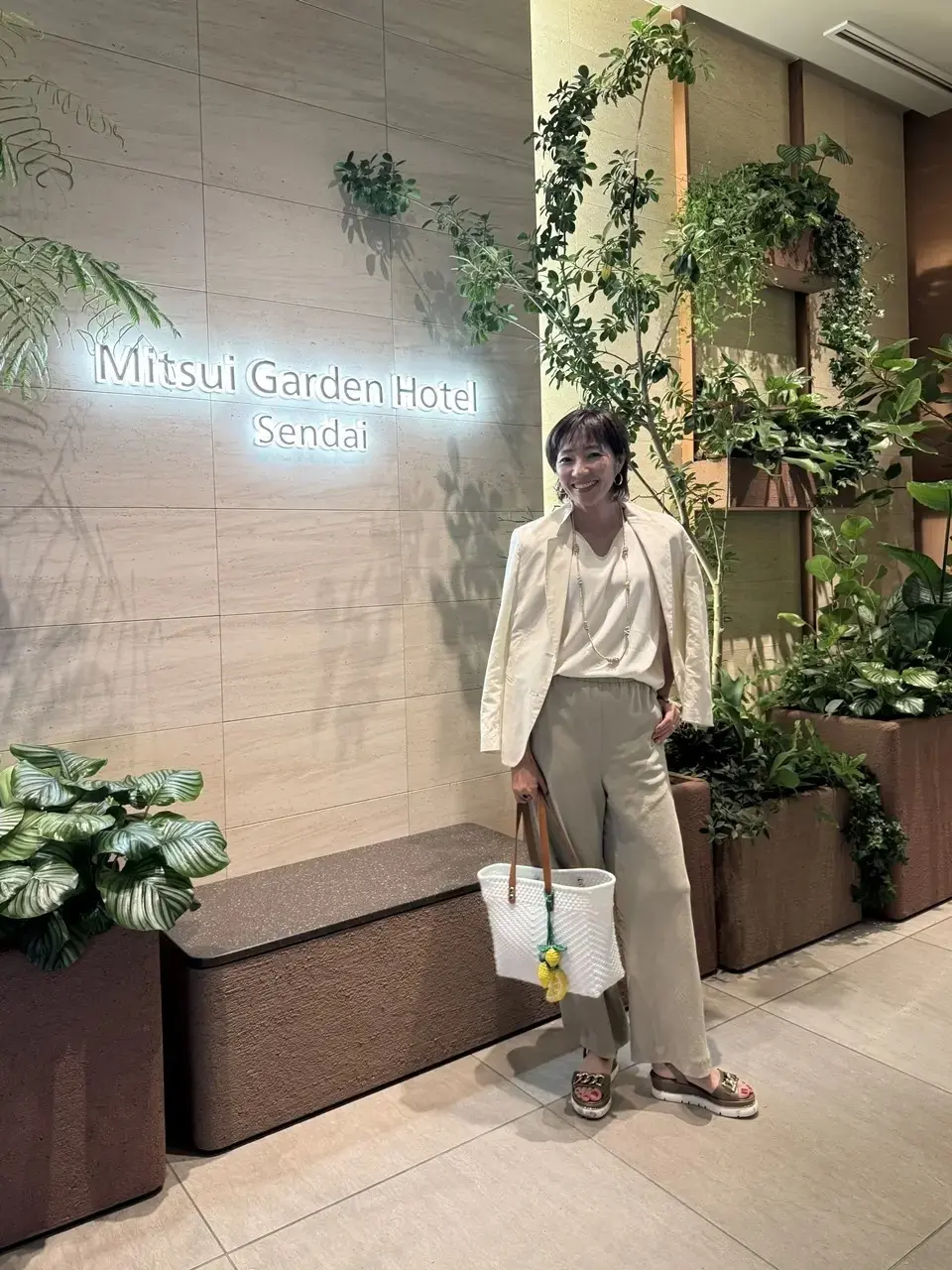 ユニクロ ワンピース・ジャケット愛用 エクラ華組 細谷奈弓さん