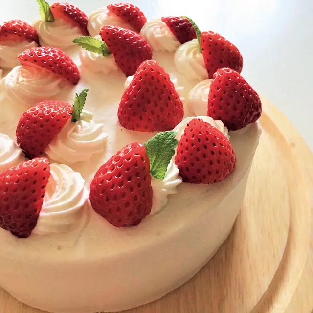 イチゴのショートケーキを美しく見せるコツを伝授。 写真映えします！（yakoさん）