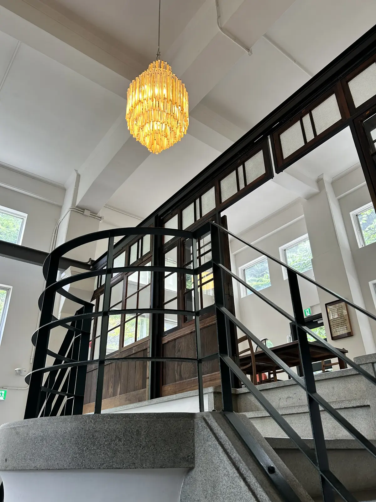 お気にりの柄パンツとシルバージュエリーでの画像_4