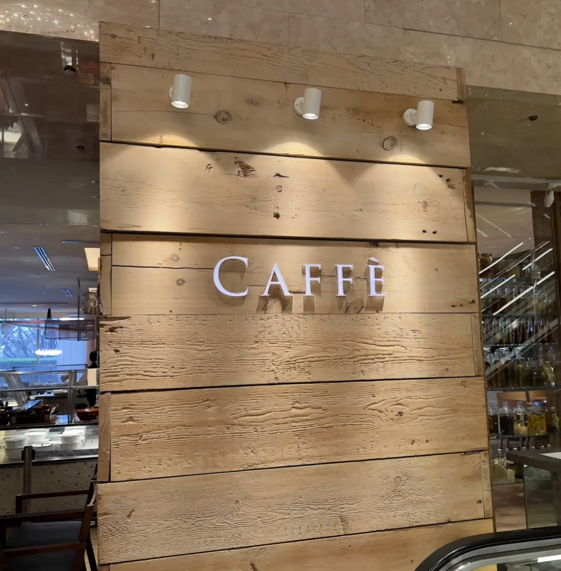 私のカジュアルな白♪ オン／オフの画像_2