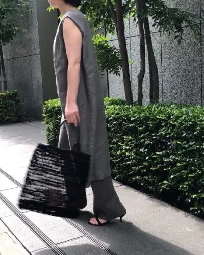 E by eclat リネンノースリーブチュニック ￥19,800