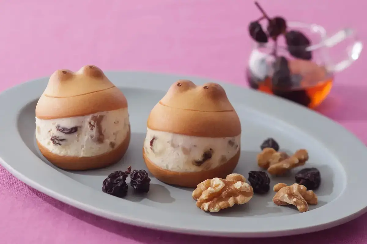 青柳総本家の「ケロトッツォ ラムレーズン＆くるみ」