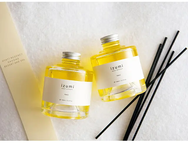 「スパIZUMI」のリラックスを促すオリジナルディフューザー「Kakoi」（￥11,000）。おみやげに人気