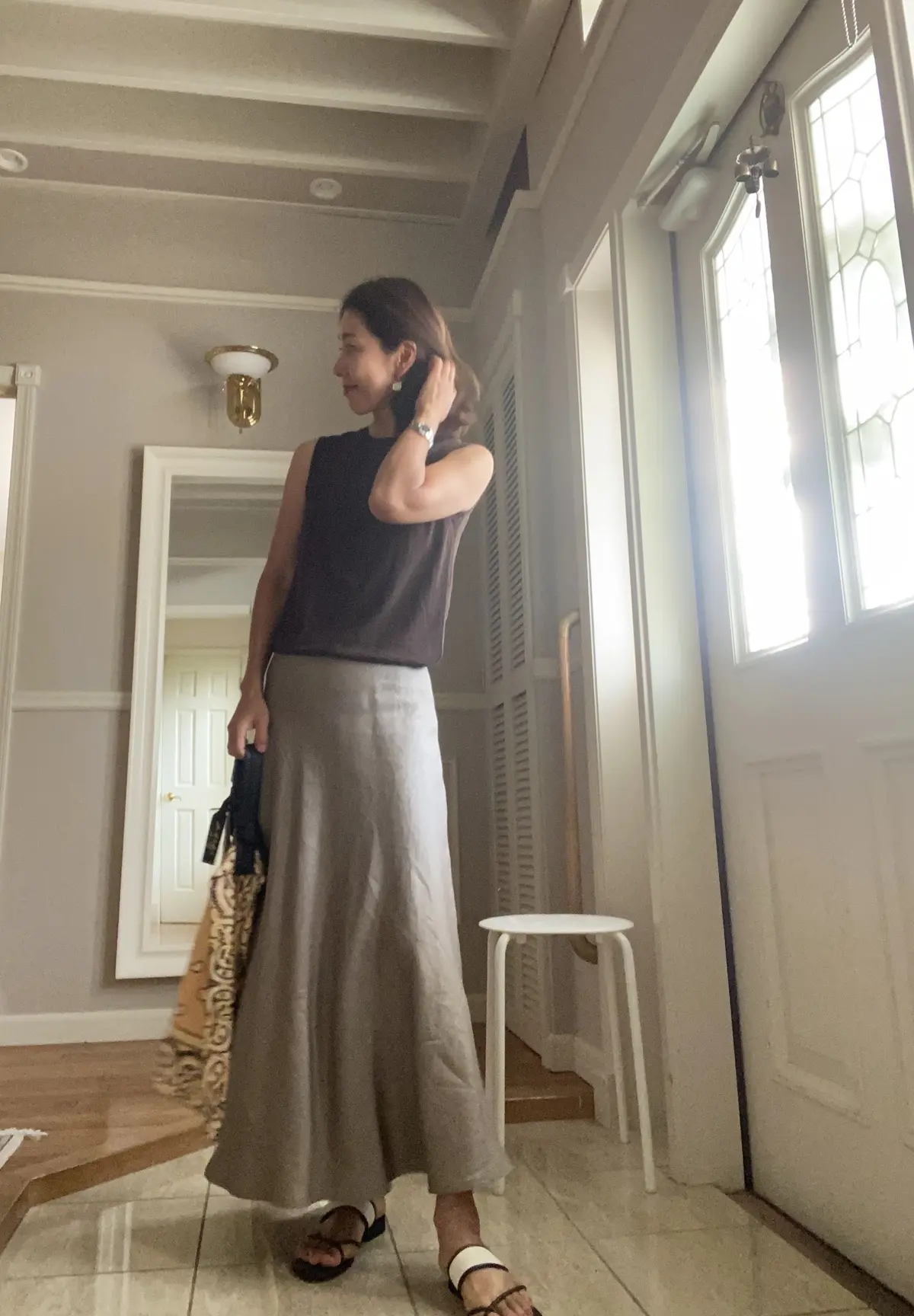 夏のブラウン×イエローコーデの画像_2