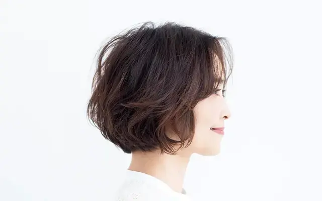 今っぽいニュアンスの服映えボブ