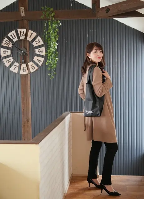 ベージュの春コート