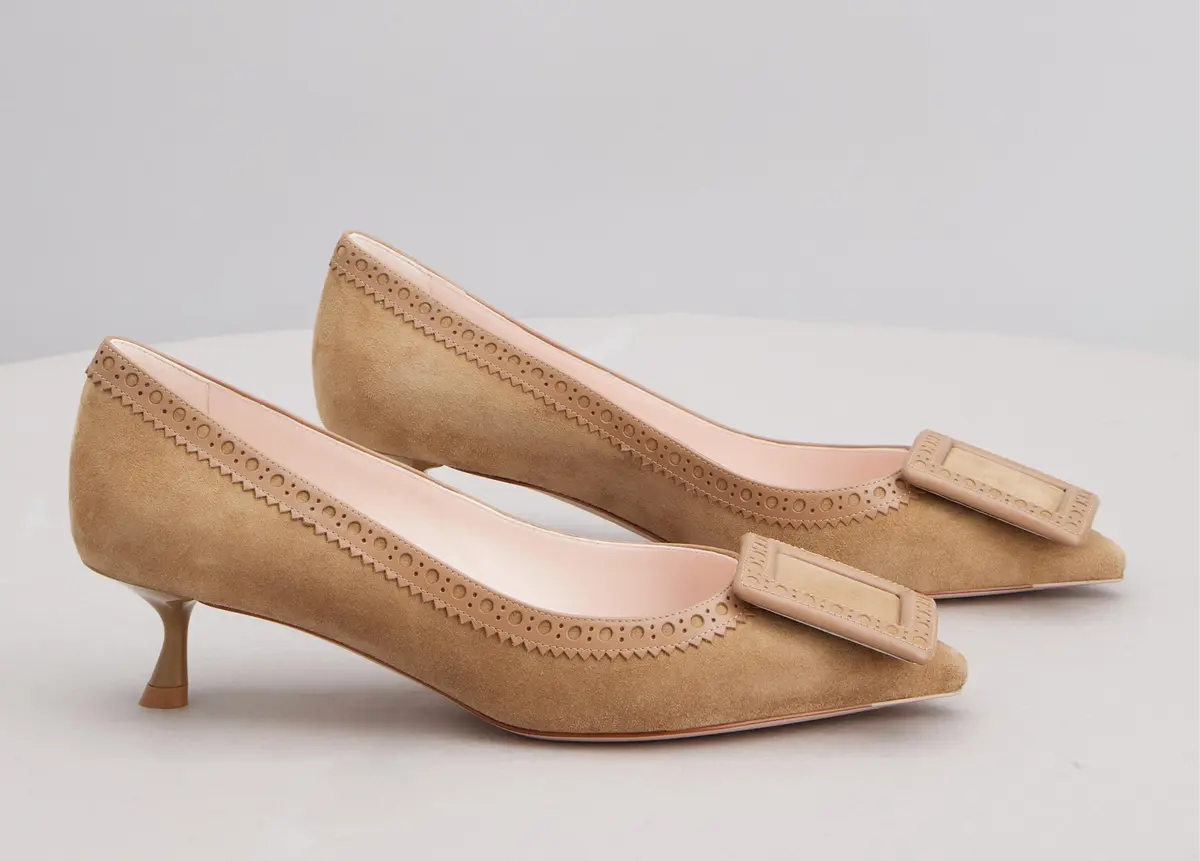 春新作　靴　スエードパンプス　ロジェ・ヴィヴィエ