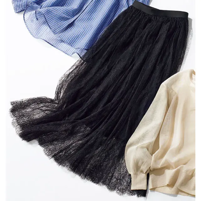 スカート￥107,800／アパルトモン 青山店（アパルトモン）