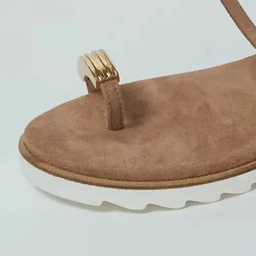 【50代に似合う洗練サンダル15選】このの画像_11