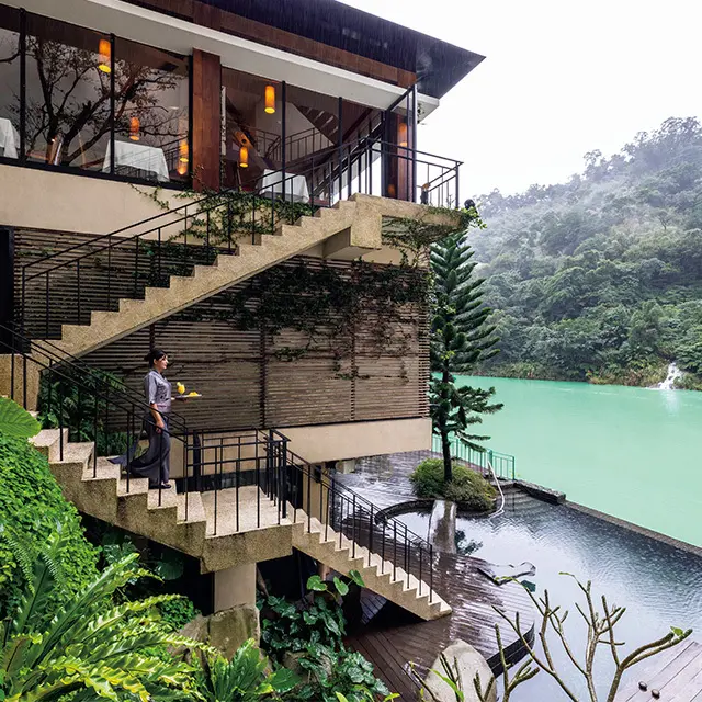 今、注目の的！湯と美食の「台湾リゾートホの画像_2