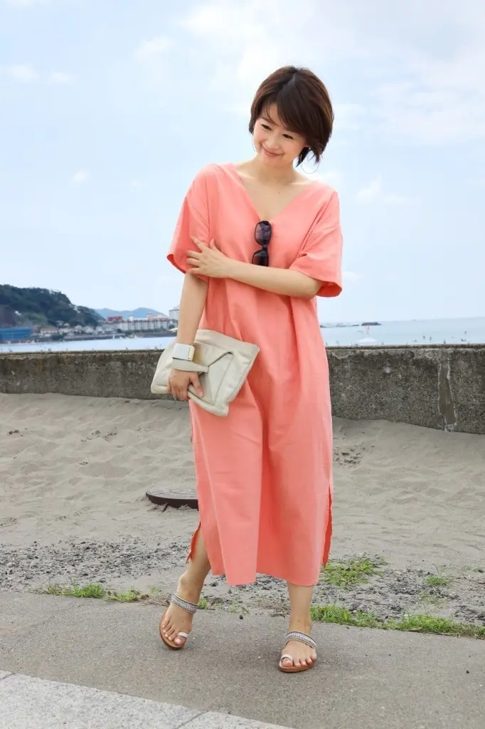コーラルピンク　ワンピース
