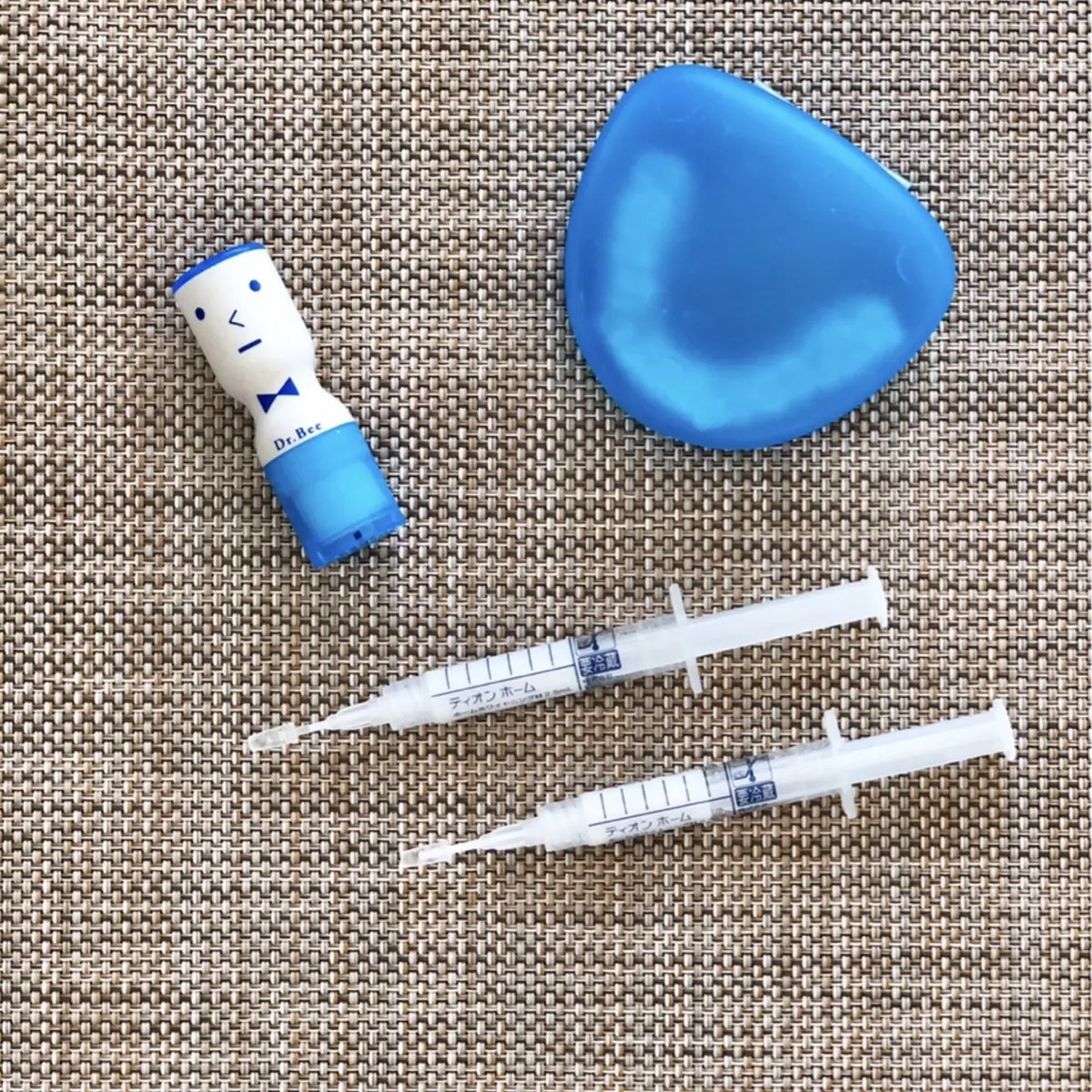 ホワイトニング剤とマウスピース