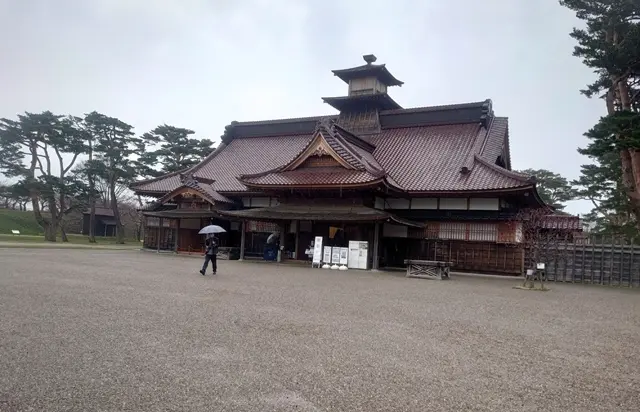 復元された箱館奉行所