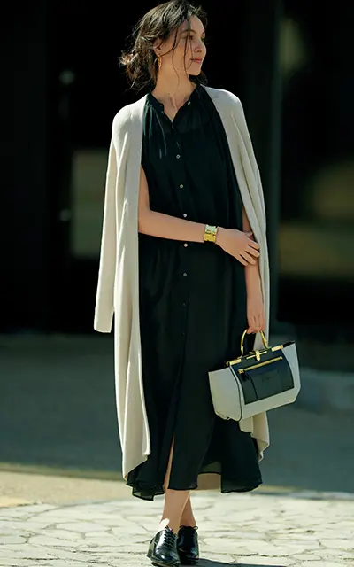 夏グレージュ　ニット