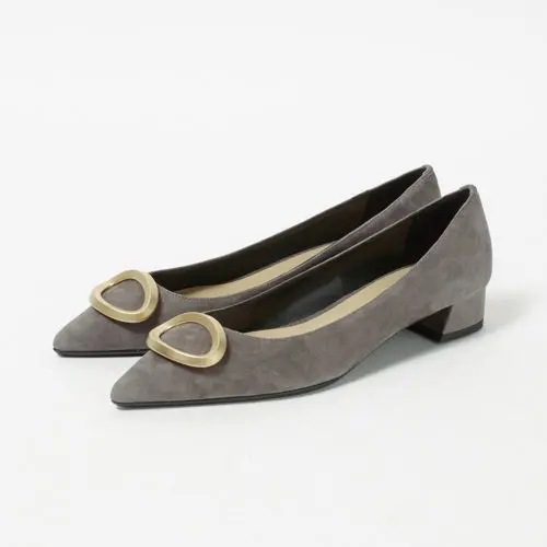 エレガントなフォルムと歩きやすさが両の画像_2