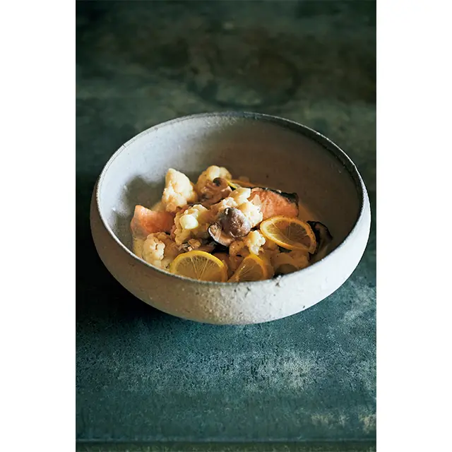 ひとつあると景色が締まる 清水善行さんの大鉢